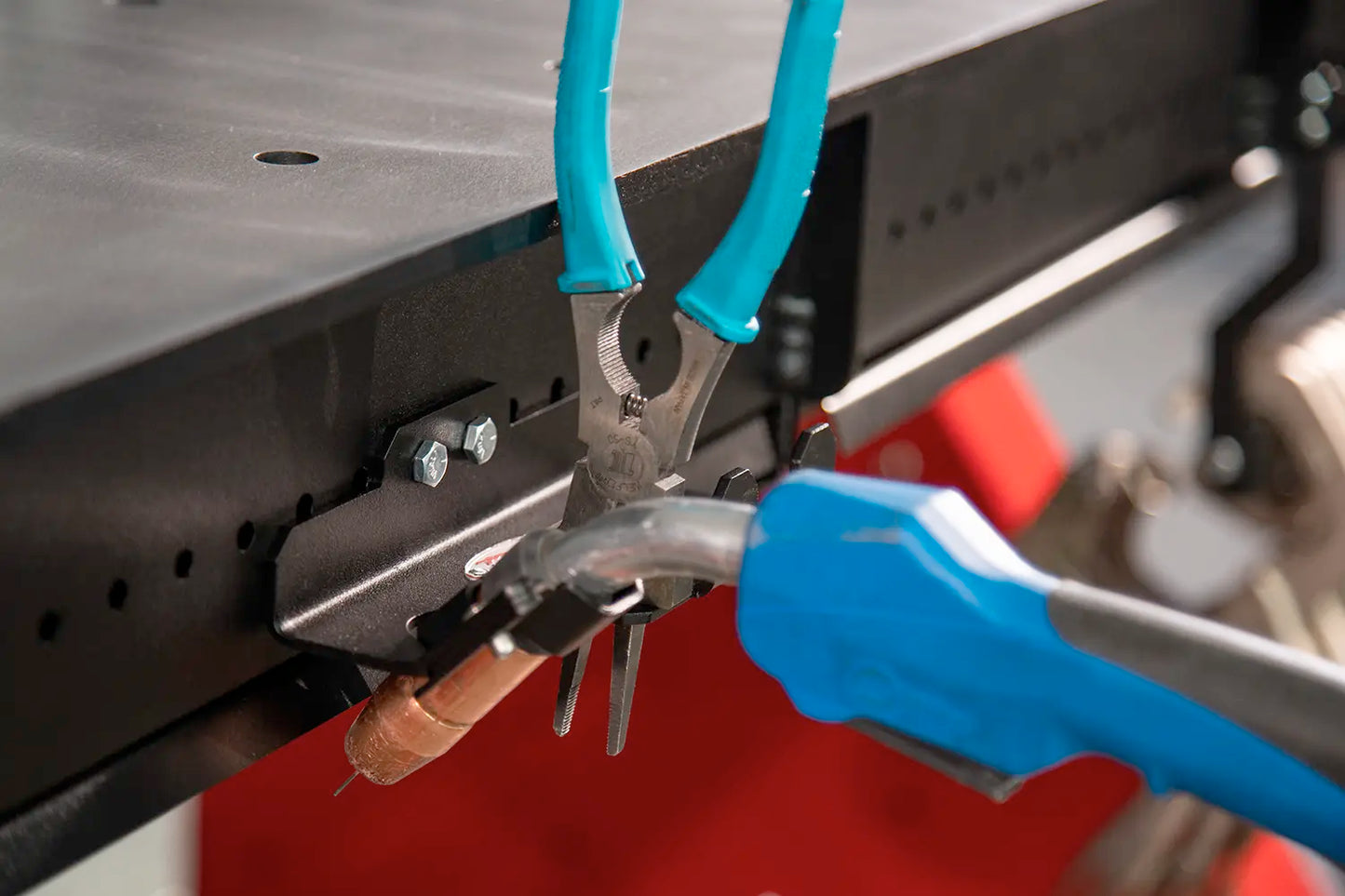 low profile welding tool hanger