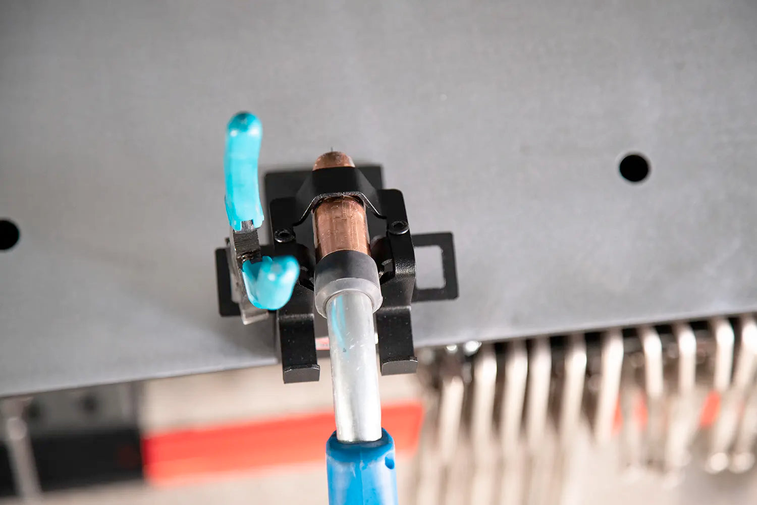 mig plier holder flush to table edge